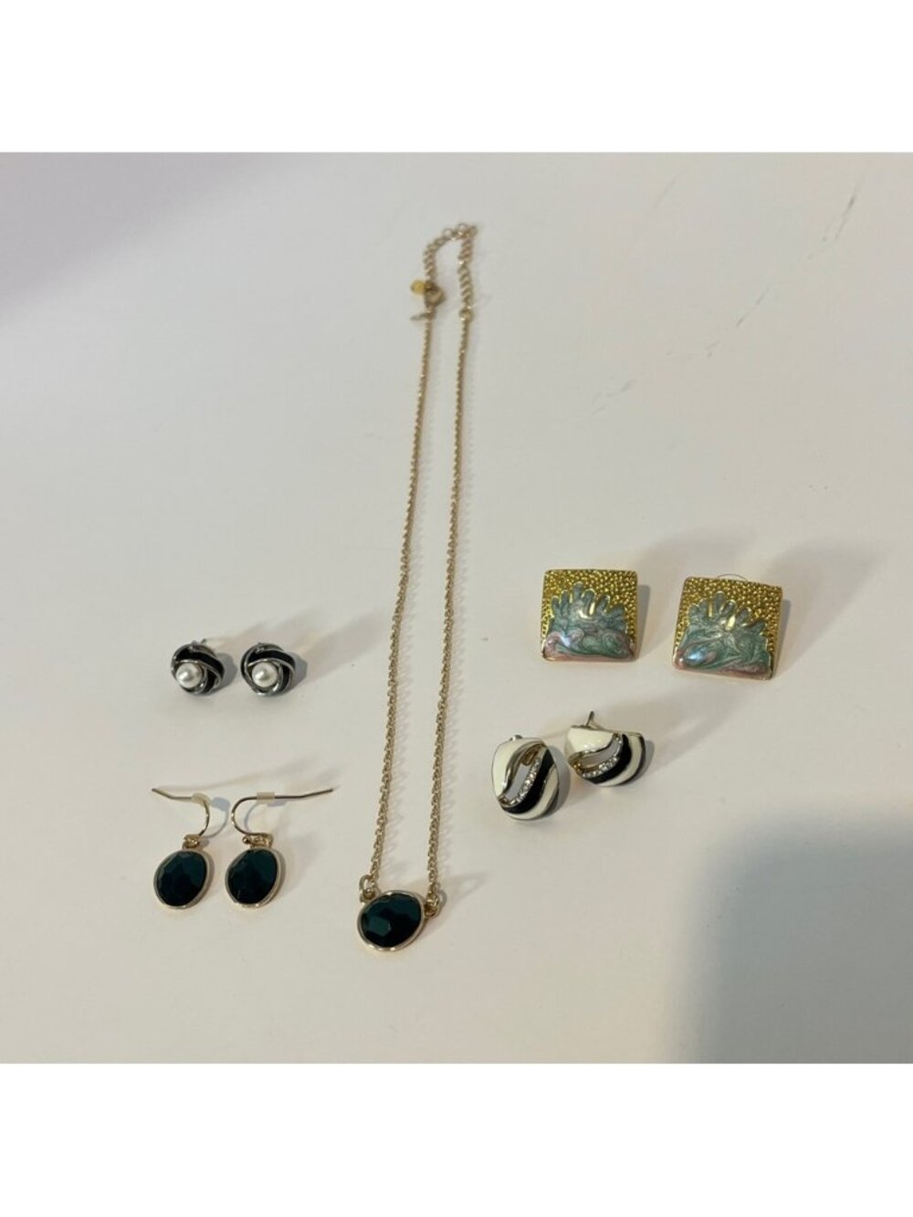 Vintage Earrings & Necklace Set Lot Green Emerald Gem AVON NWT Costume Jewellery